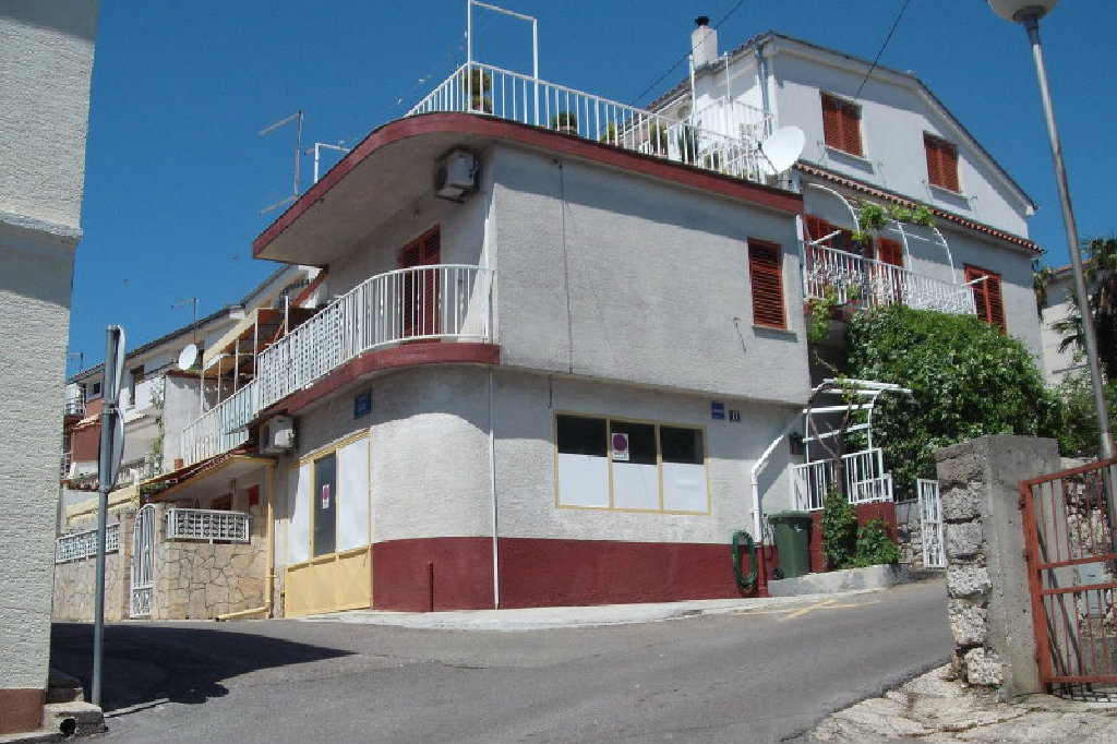 Crikvenica - Marijaklemento Apartment 1 (4+1)