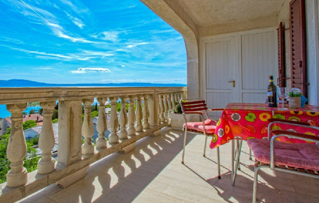 Novi Vinodolski - Villa Mira-App. 2+1 (2 Etage)